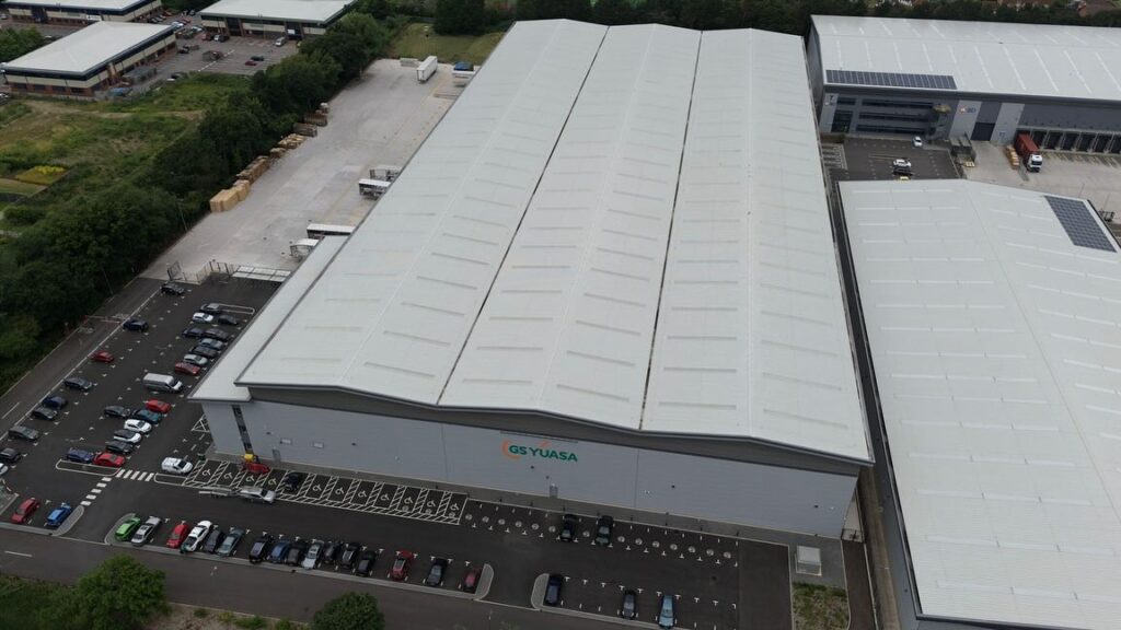 Expert roof cleaning services in Gloucestershire effectively removing dirt, algae, and moss