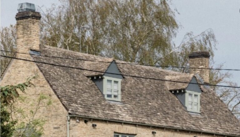 Cotswold stone roof cleaned by Cotswold Roof Cleaning