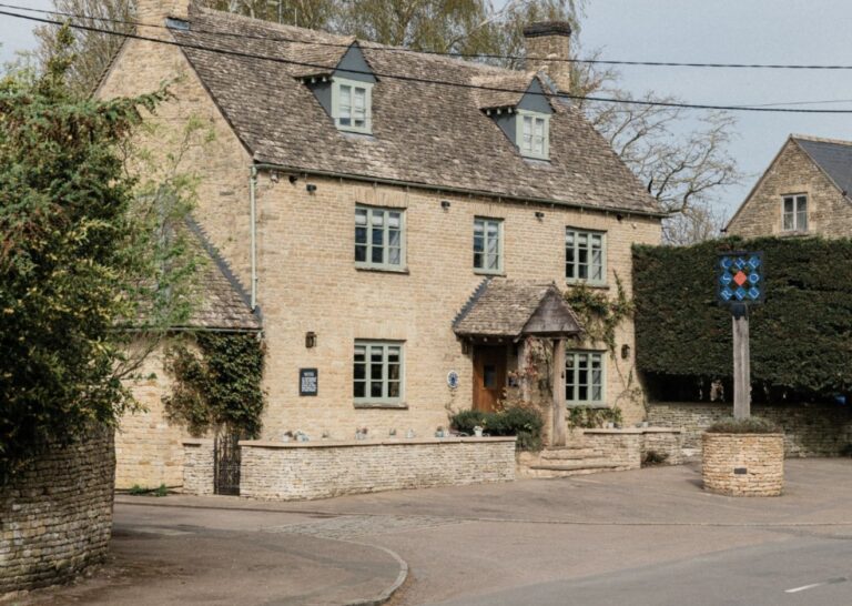 Cotswold stone roof cleaned by Cotswold Roof Cleaning