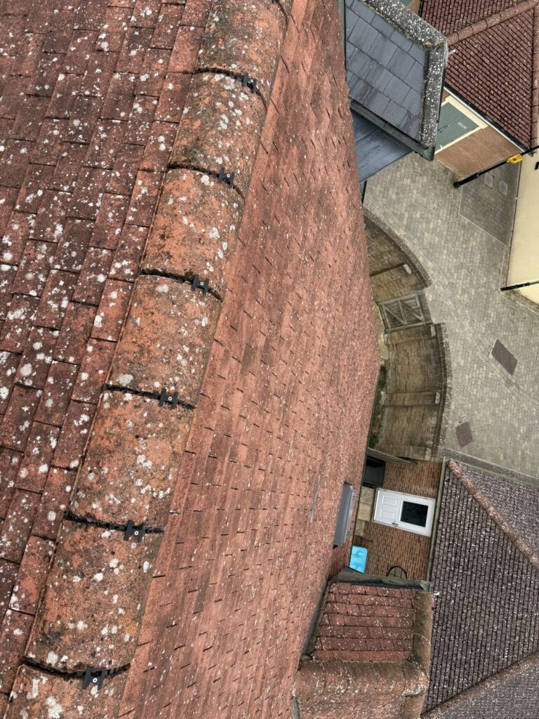 Roof cleaning in Swindon by Cotswold Roof Cleaning